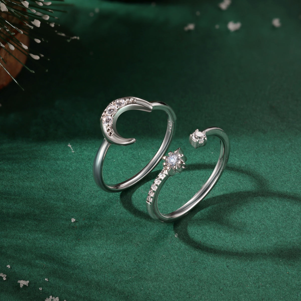 Flydeer 2Pcs Adjustable Ring Set Stackable Matching Rings with Moon, Sun & Star DY121008-S-W-WH