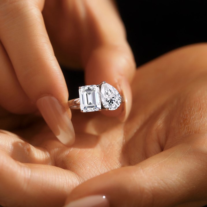 Flydeer Engagement Rings for Women 925 Sterling Silver Toi Et Moi Emerald & Pear Cut Wedding Ring 5A CZ Two Stone Ring for Her Size 5-9