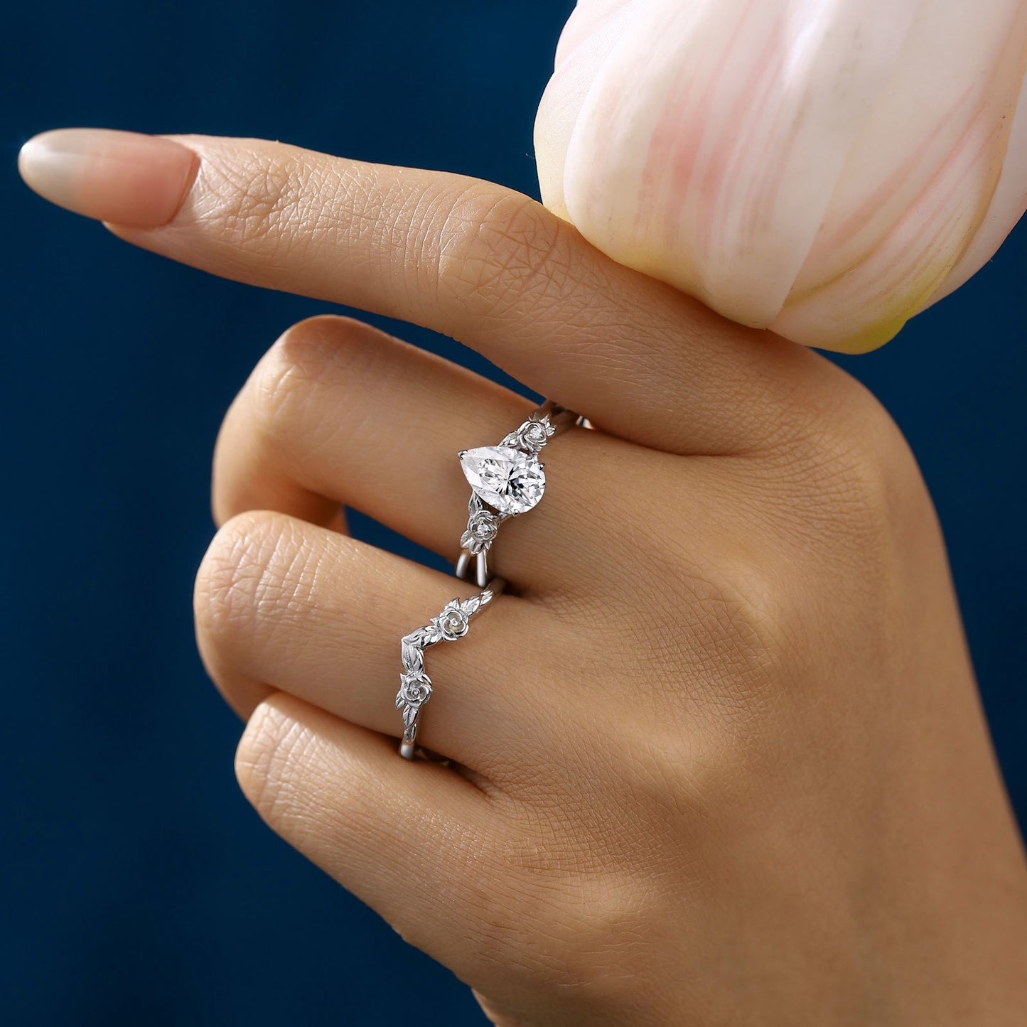 Flydeer Wedding Rings for Women 925 Sterling Silver Floral Flower Promise Rings Pear Cut 5A CZ Size 5-10